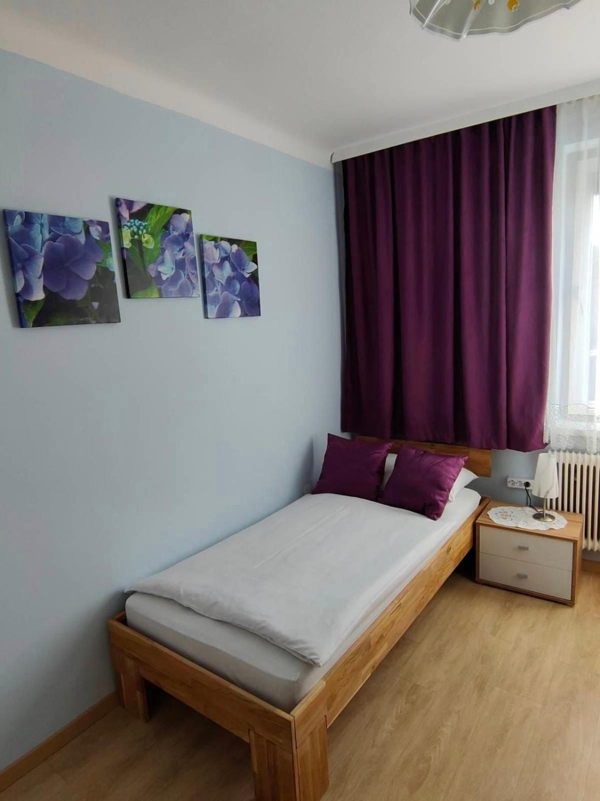 Pension Eder Bruck an der Leitha Esterno foto